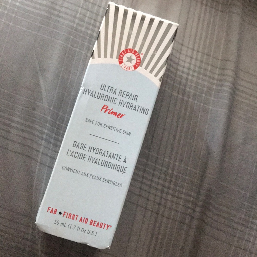 First aid beauty primer BRAND NEW